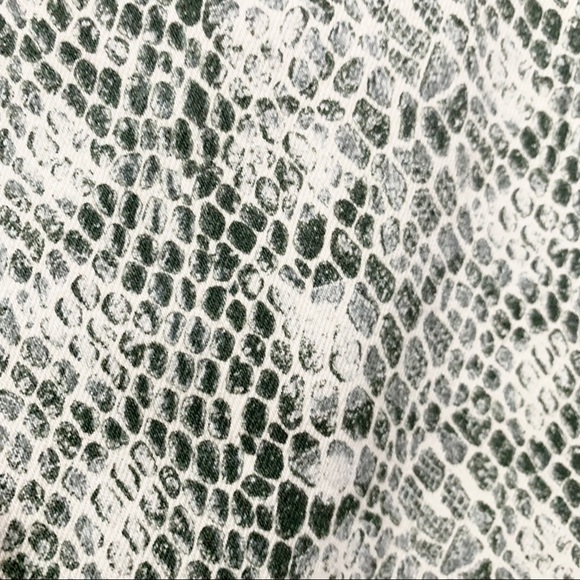 AG Jeans Mari snake-print high-rise straight-leg jeans - Picture 9 of 10